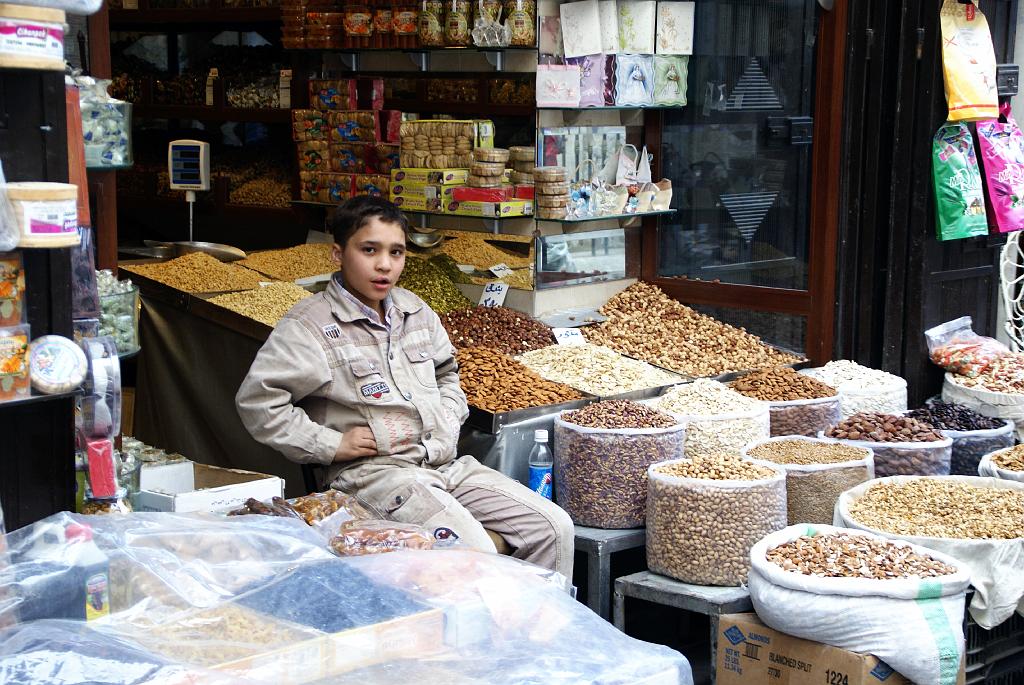 07 Il suk di Aleppo.JPG